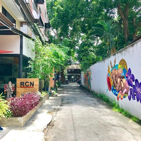 Rcn Court & Inn Чиангмай Екстериор снимка