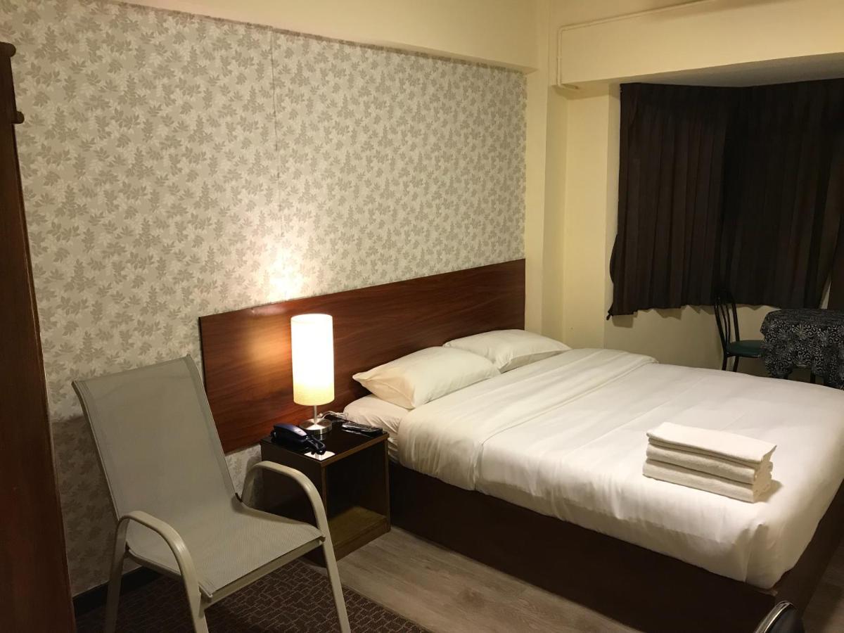 Rcn Court & Inn Чиангмай Екстериор снимка