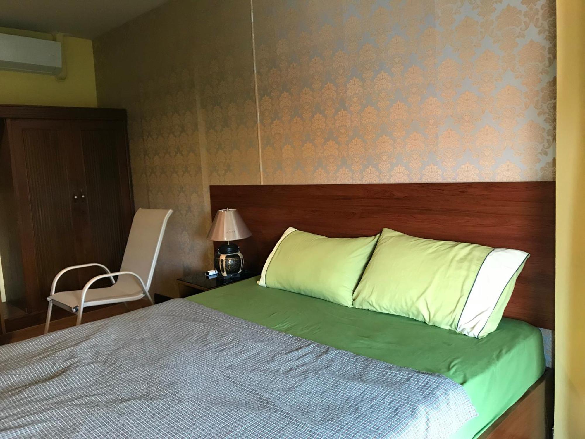 Rcn Court & Inn Чиангмай Екстериор снимка